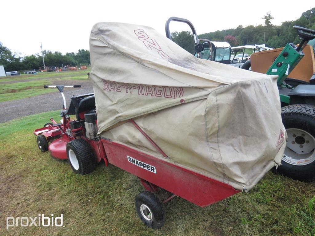 SNAPPER MOWER W/BAGGER THATCHER