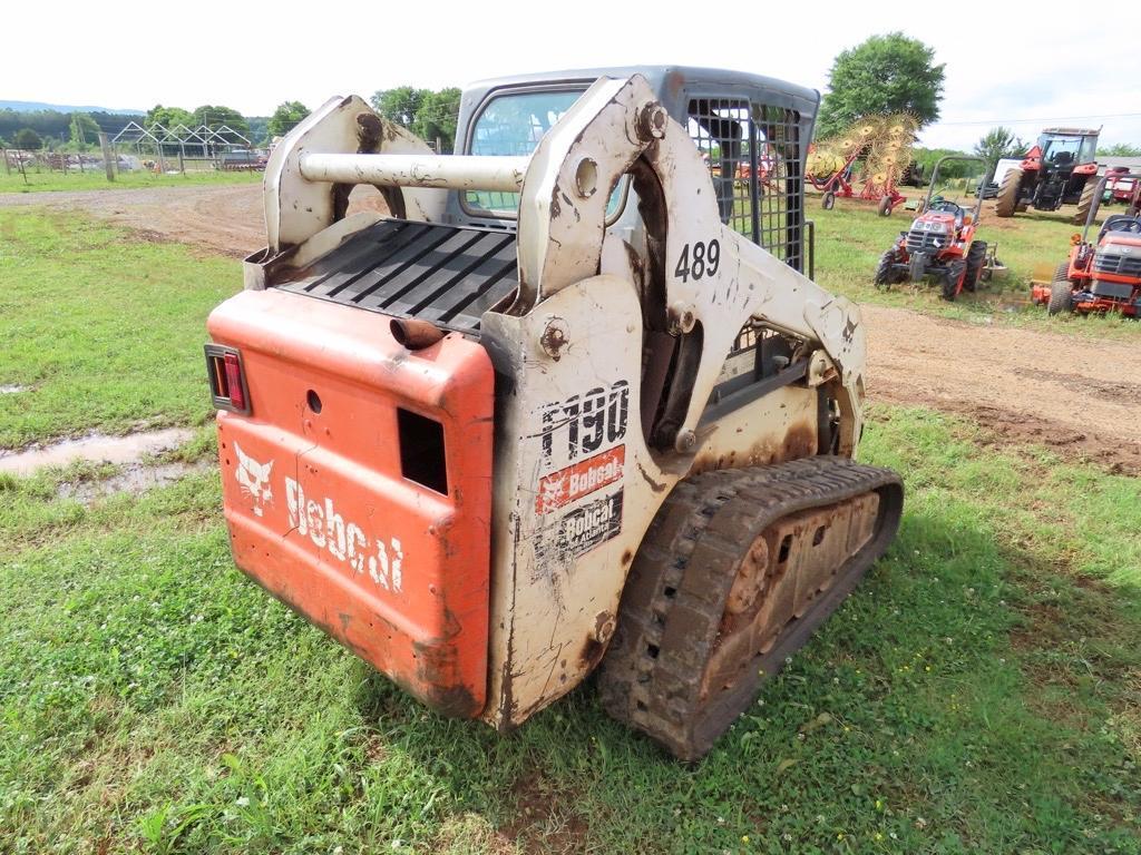 BOBCAT T190 SKID STEER