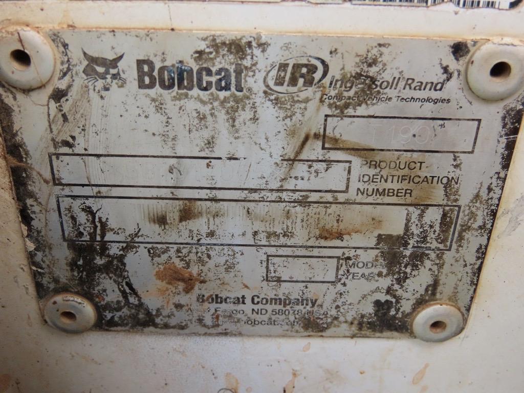 BOBCAT T190 SKID STEER