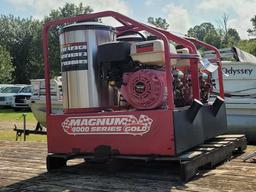 MAGNUM 4000 SERIES GOLD HOT WATER PRESSURE WASHER