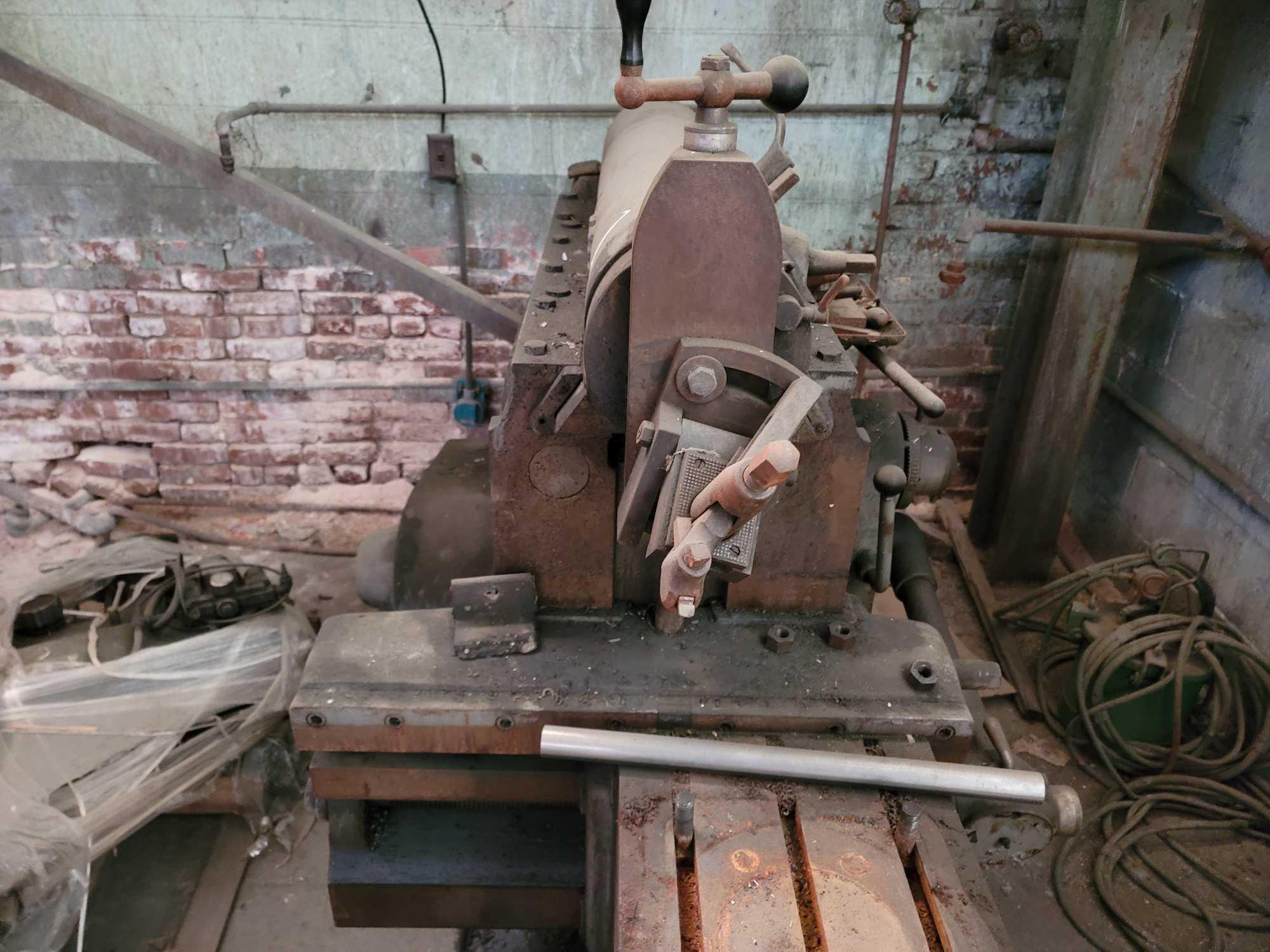GOULD & EBERHARDT 20"-24" GEAR CUTTING MACHINE AND CLAUSING 1668 DRILL PRESS HAEAD