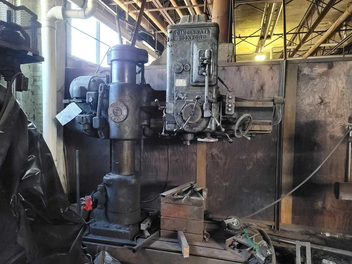 CINCINNATI BICKFORD RADIAL DRILL PRESS