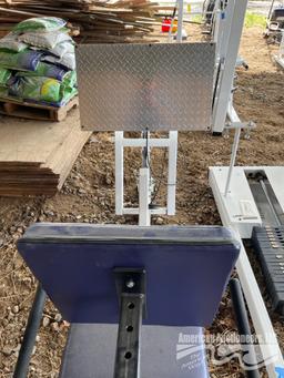 CONTOURS EXPRESS LEG PRESS MACHINE