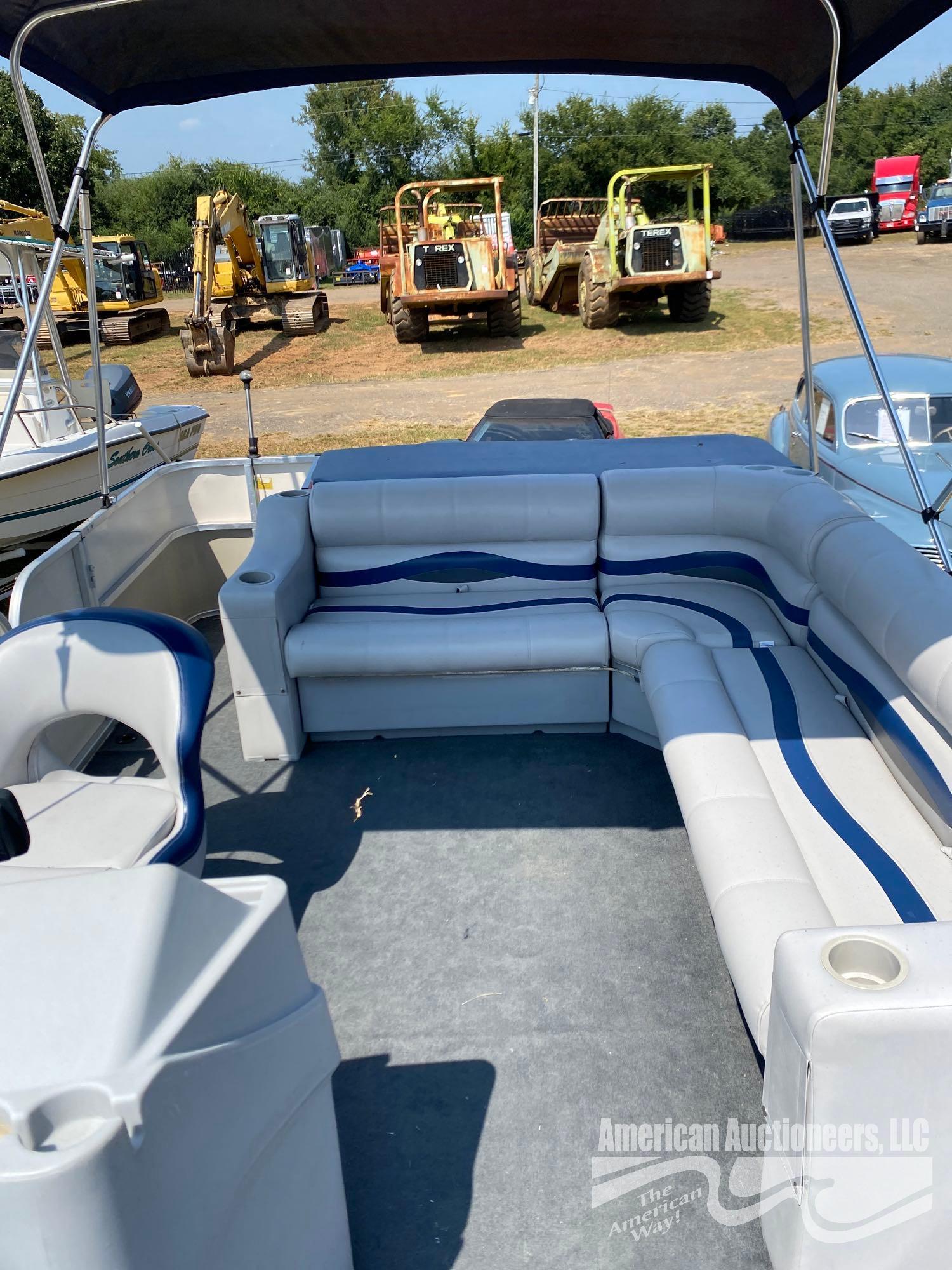 1999 FISHER FREEDOM 240 DLX