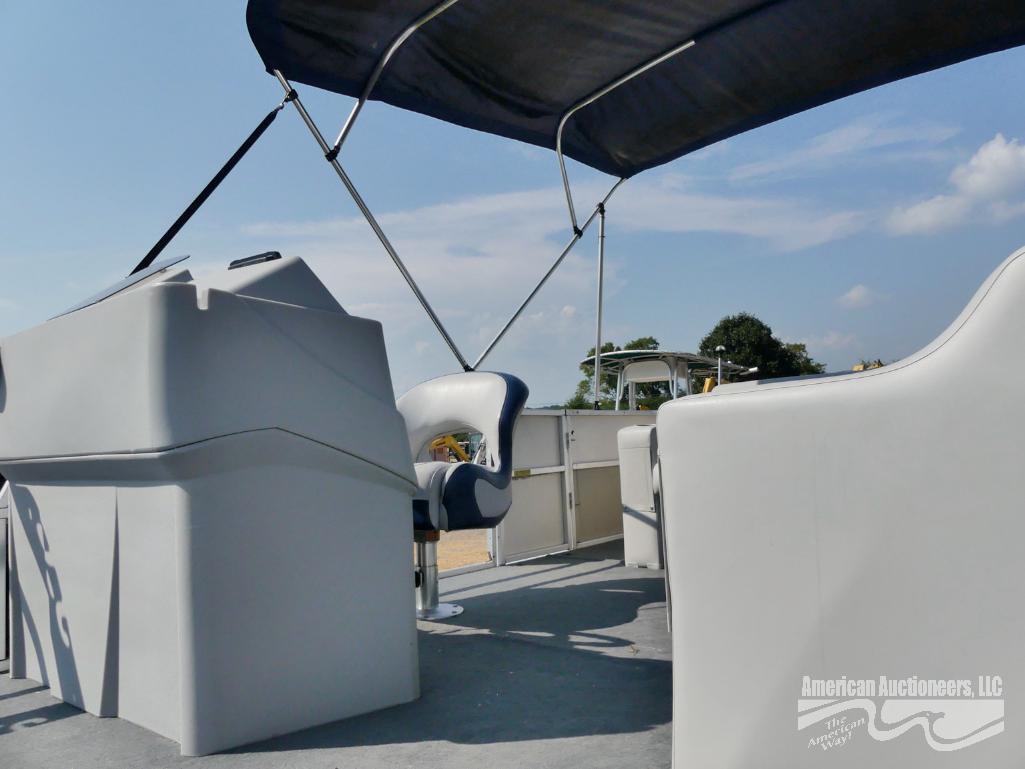1999 FISHER FREEDOM 240 DLX
