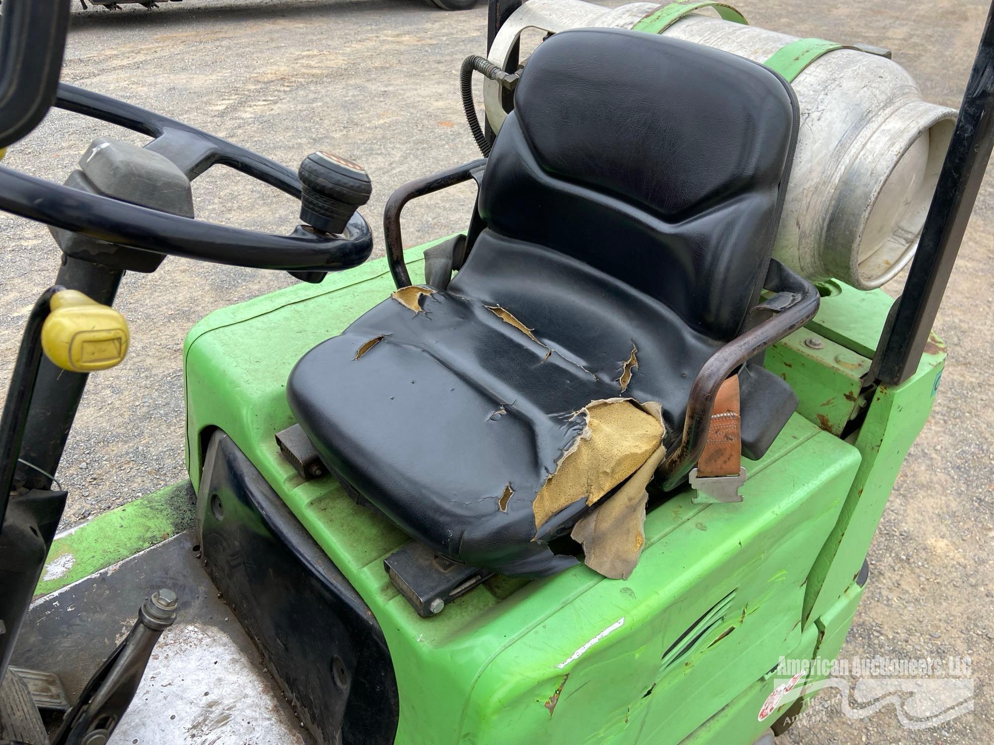 MITSUBISHI FG015 FORKLIFT
