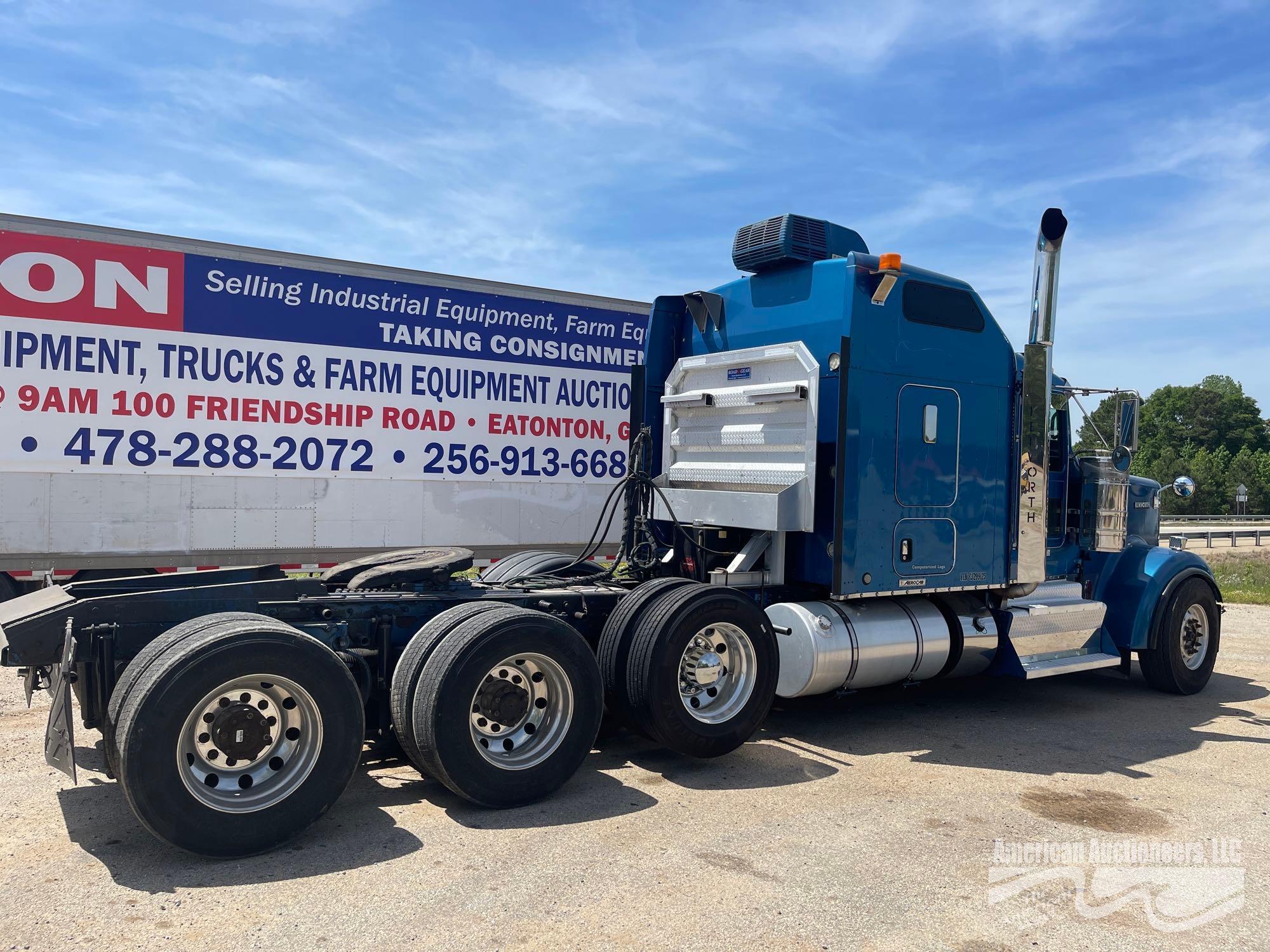 2012 KENWORTH W900 TRUCK