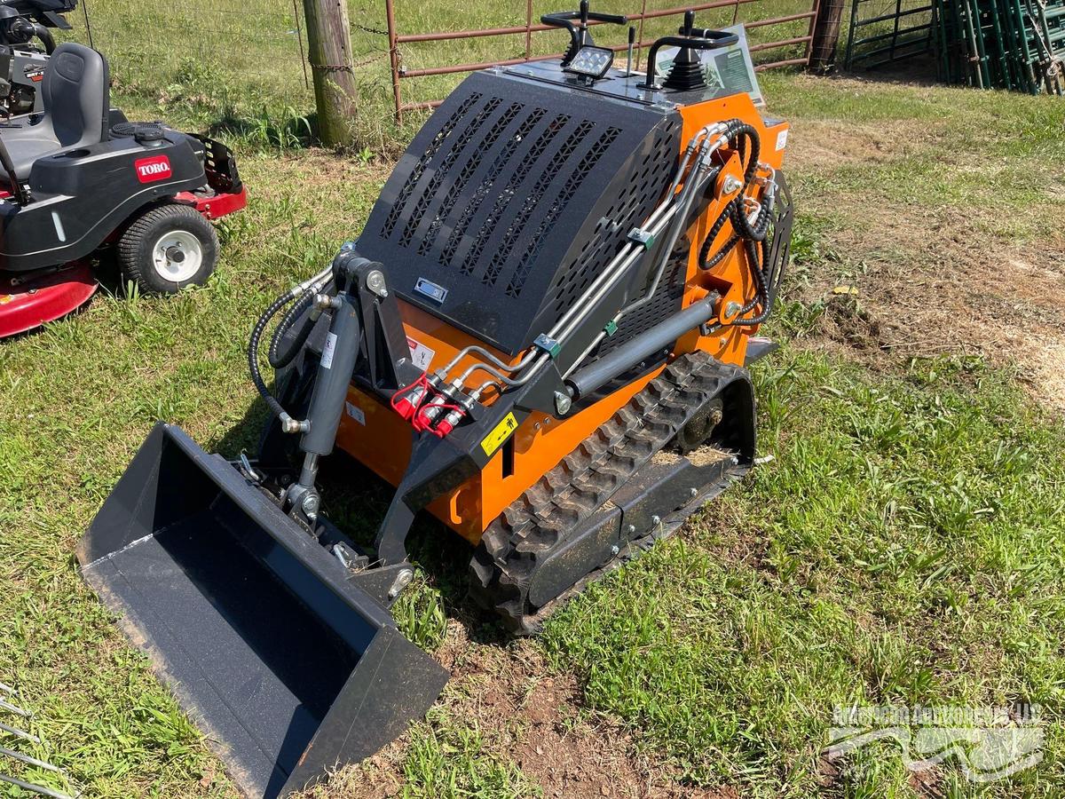 LAND HERE MINI SKID STEER LOADER
