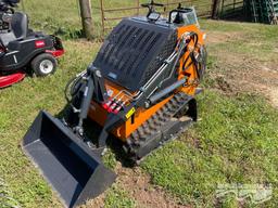 LAND HERE MINI SKID STEER LOADER