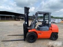 TOYOTA 7FDU35 FORK LIFT