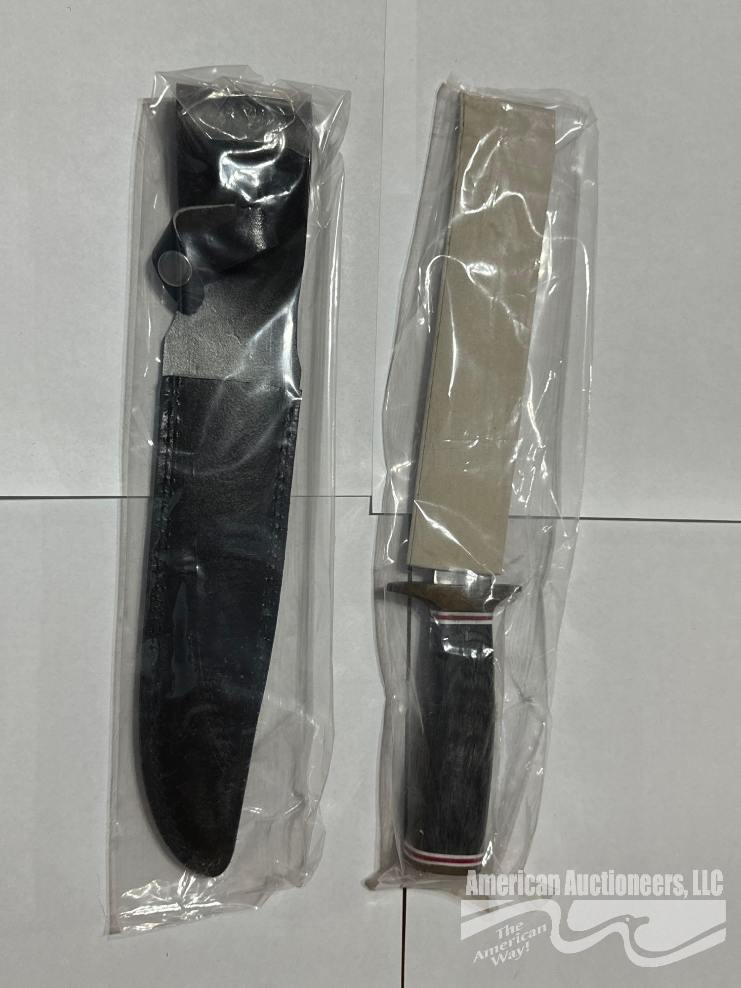 (2) FIXED BLADE KNIVES