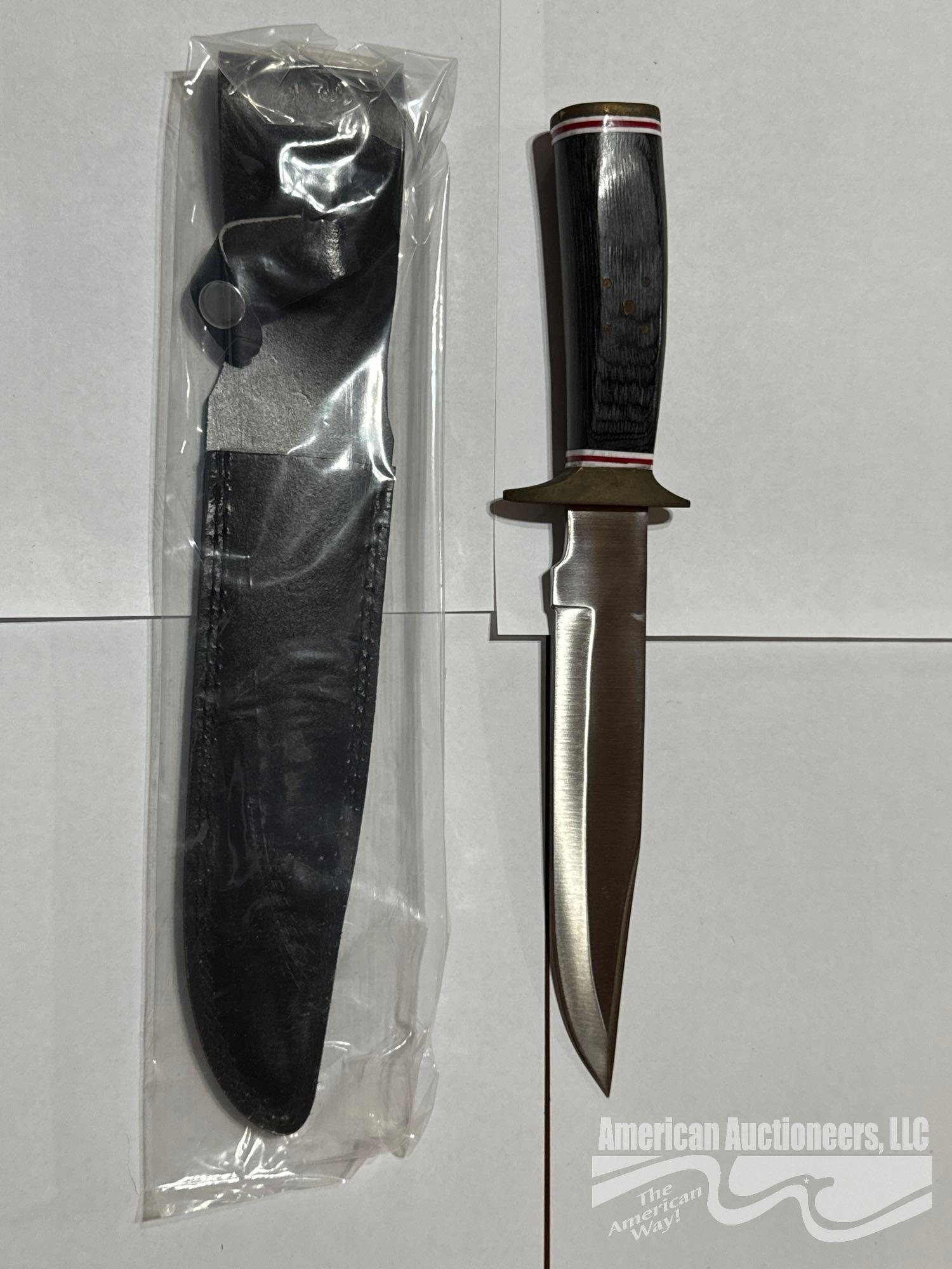 (2) FIXED BLADE KNIVES