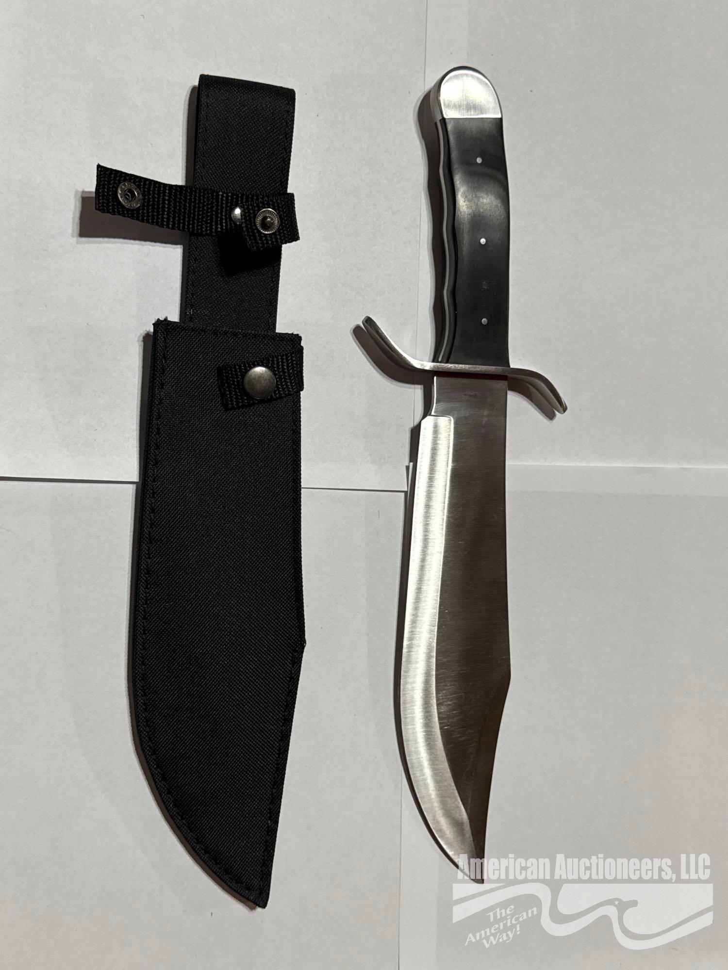 (2) FIXED BLADE KNIVES