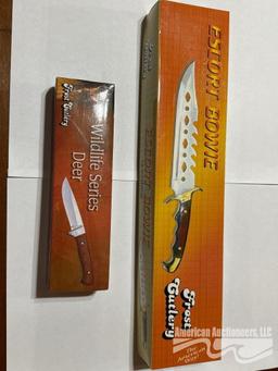 (2) FIXED BLADE KNIVES