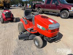 SCOTTS RIDING LAWN MOWER