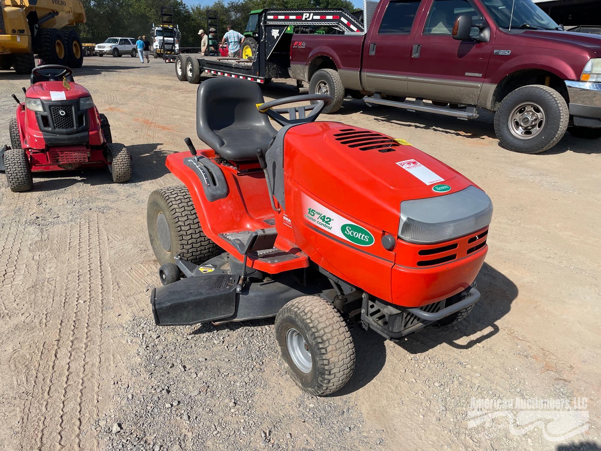 SCOTTS RIDING LAWN MOWER