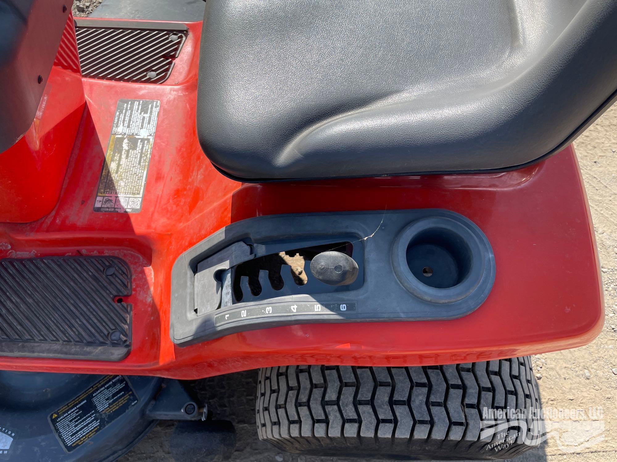 SCOTTS RIDING LAWN MOWER