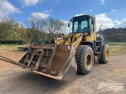 KOMATSU WA320 RUBBER TIRE LOADER