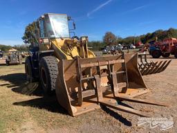 KOMATSU WA320 RUBBER TIRE LOADER