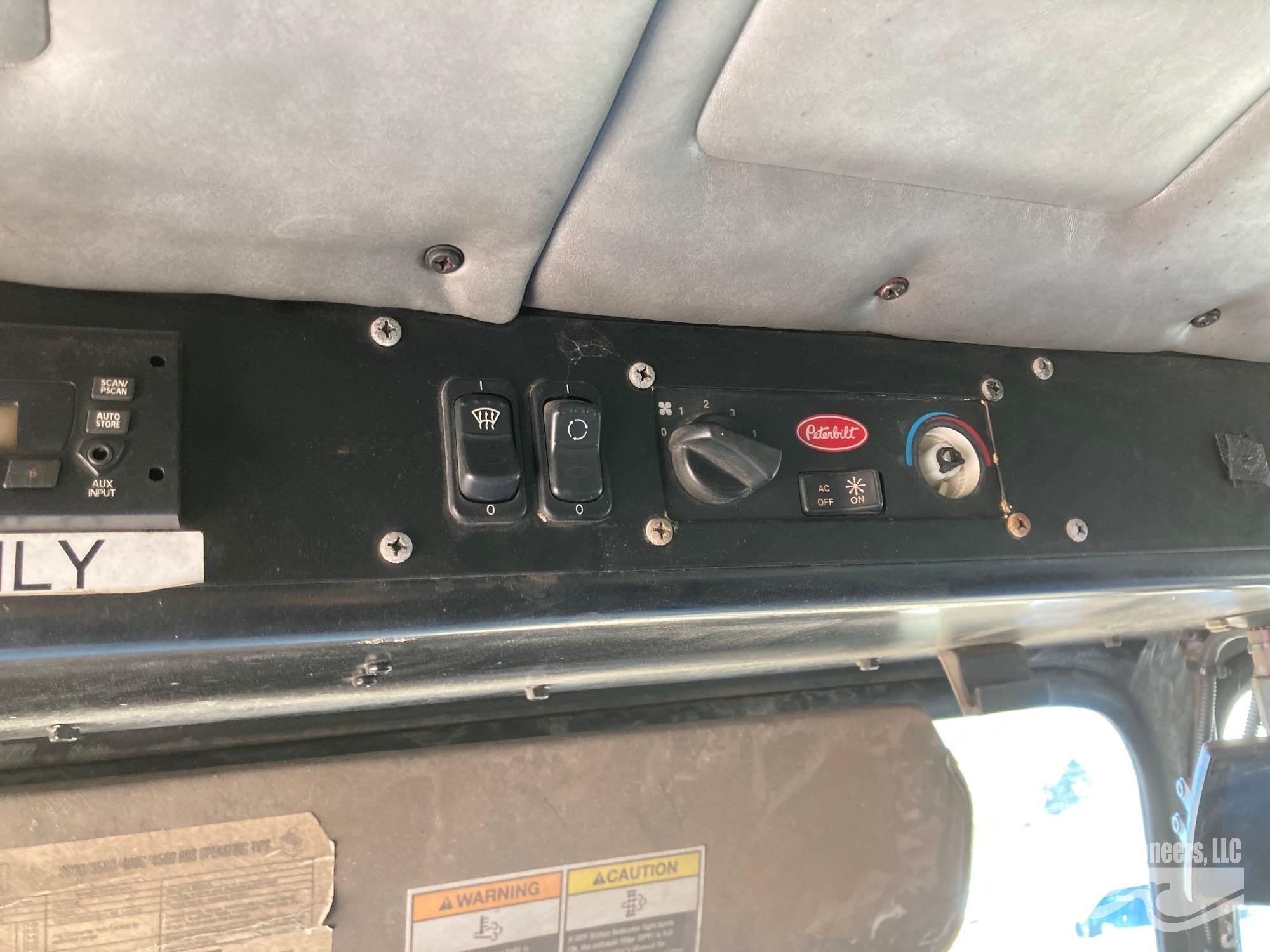 2010 Peterbilt 320 Front Load Trash Truck 38 Cu Yard Packer, VIN # 3BPZL20X1AF107617