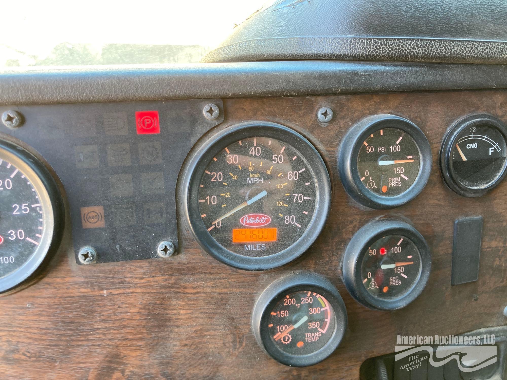 2010 Peterbilt 320 Front Load Trash Truck 38 Cu Yard Packer, VIN # 3BPZL20X1AF107617
