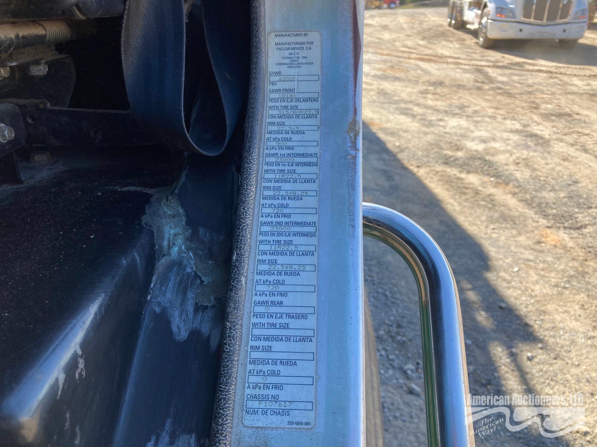 2010 Peterbilt 320 Front Load Trash Truck 38 Cu Yard Packer, VIN # 3BPZL20X1AF107617