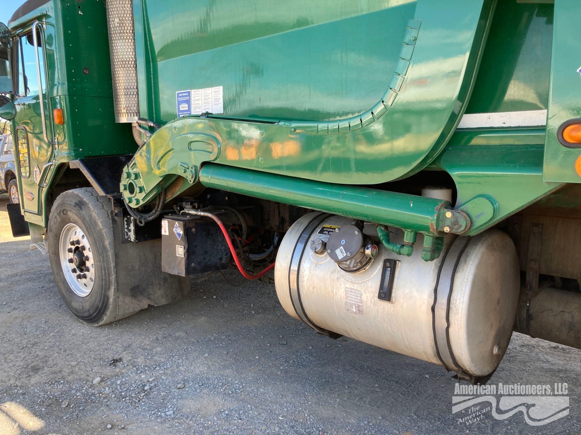 2010 Peterbilt 320 Front Load Trash Truck 38 Cu Yard Packer, VIN # 3BPZL20X1AF107617