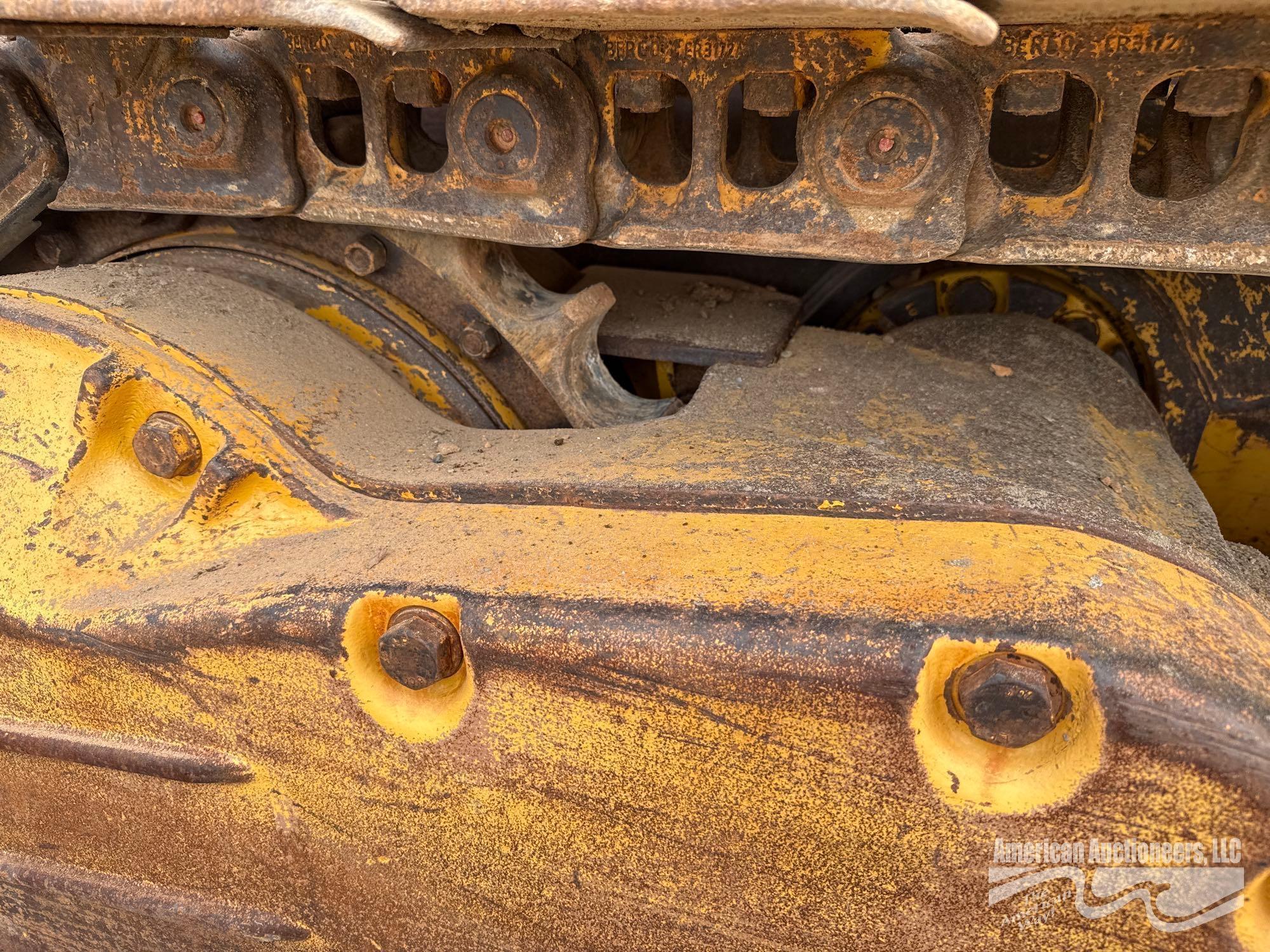 JOHN DEERE 755C SERIES II CRAWLER LOADER