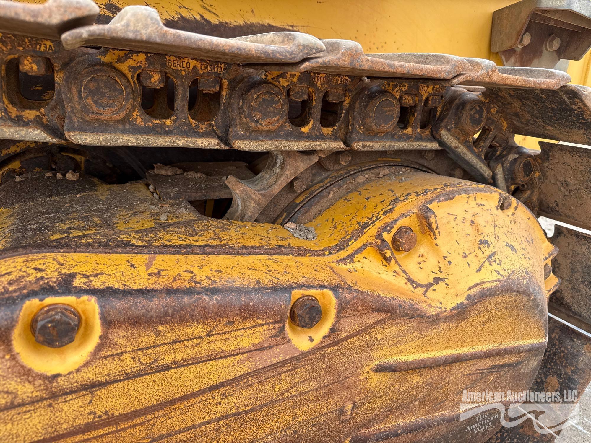 JOHN DEERE 755C SERIES II CRAWLER LOADER