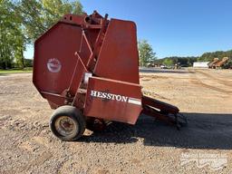 HESTON 5540 ROUND BALER