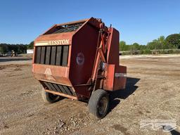 HESTON 5540 ROUND BALER