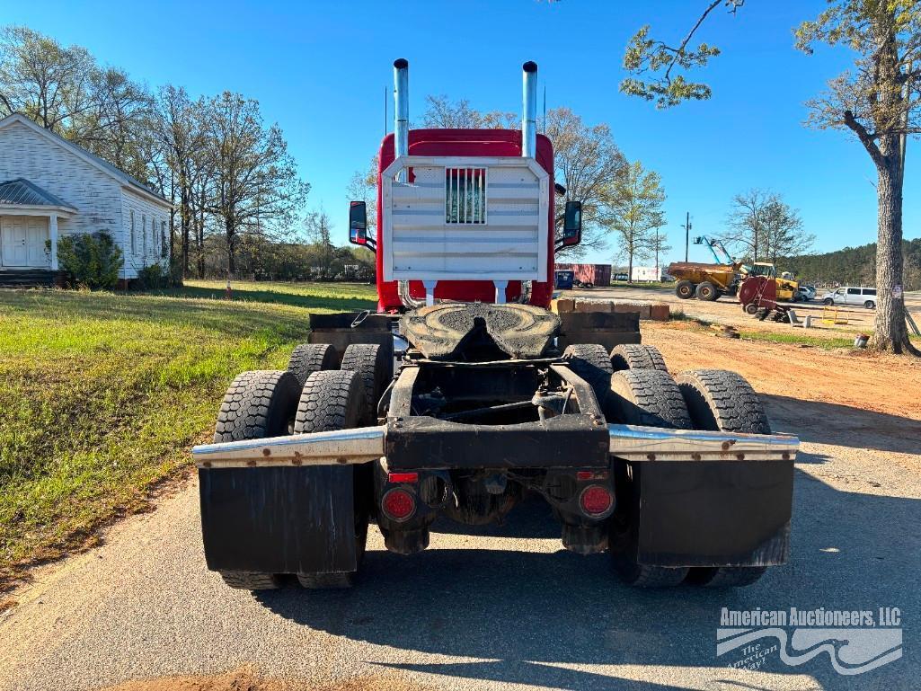 2013 PETERBILT 579 TRUCK