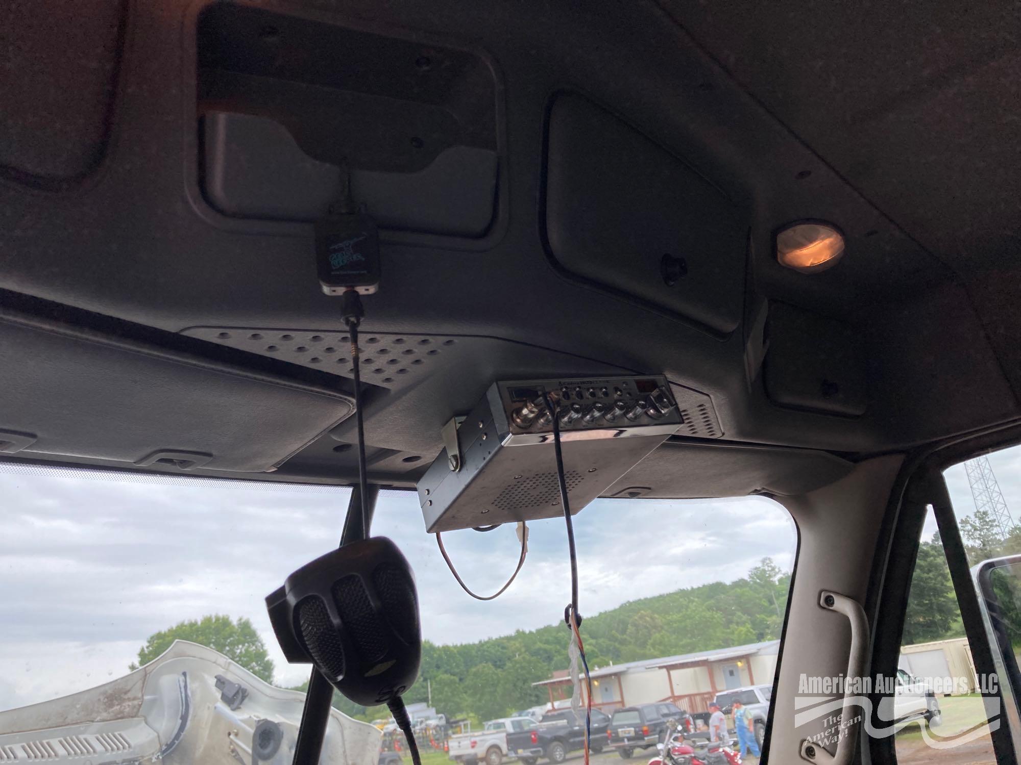 2011 Freightliner Cascadia 125 Truck, VIN # 1FUJGEDV8BSAZ0276