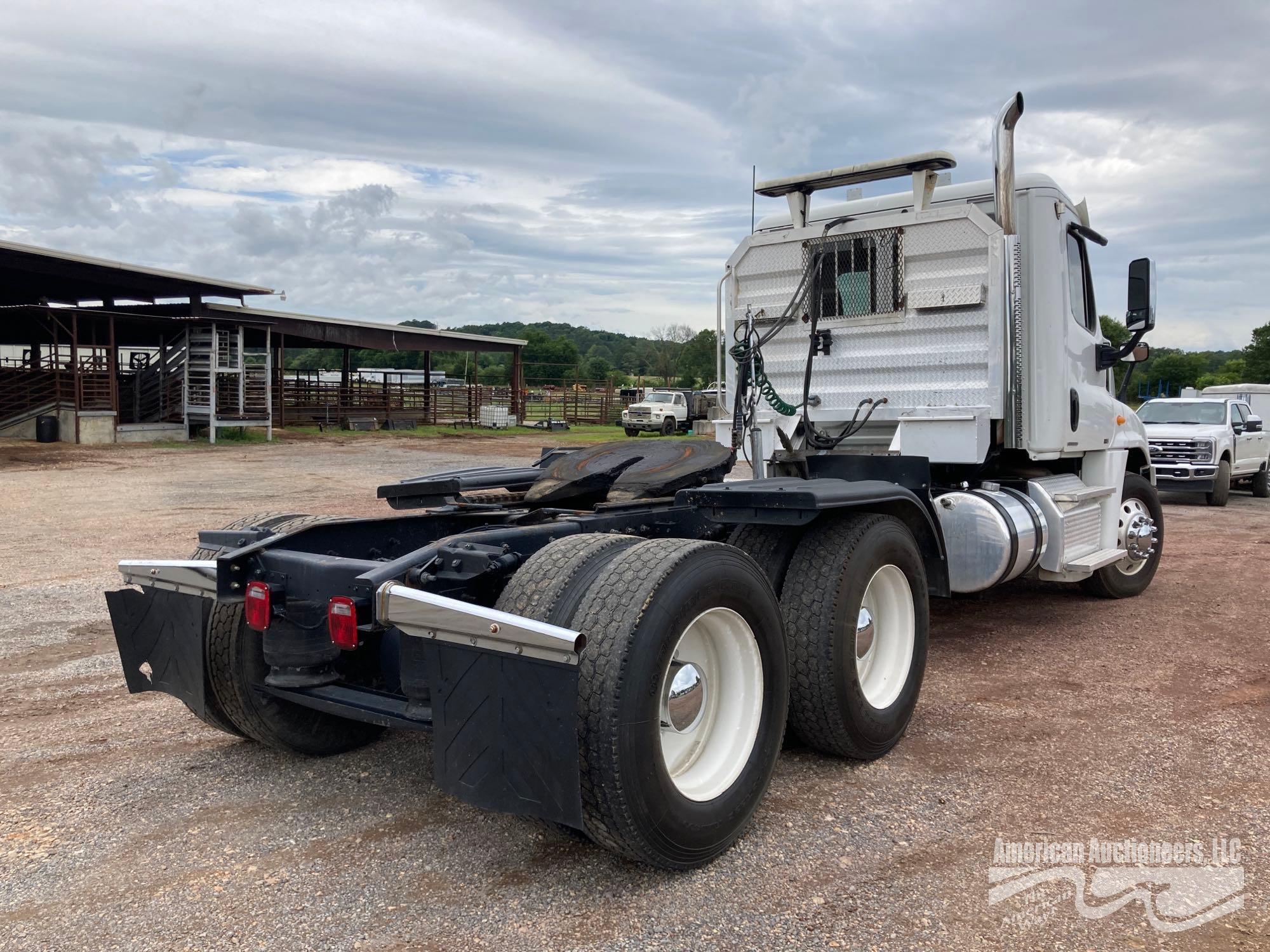 2011 Freightliner Cascadia 125 Truck, VIN # 1FUJGEDV8BSAZ0276