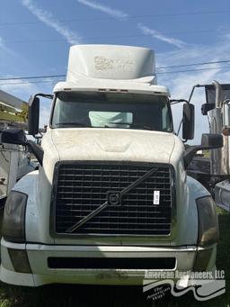 2013 Volvo VNL Truck, VIN # 4V4NC9EH8DN135286 *INOPERABLE *FLOOD DAMAGE