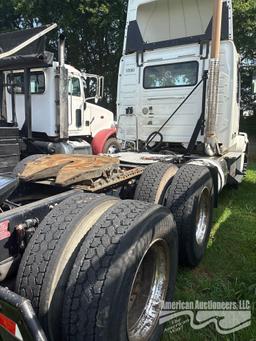 2013 Volvo VNL Truck, VIN # 4V4NC9EH8DN135286 *INOPERABLE *FLOOD DAMAGE