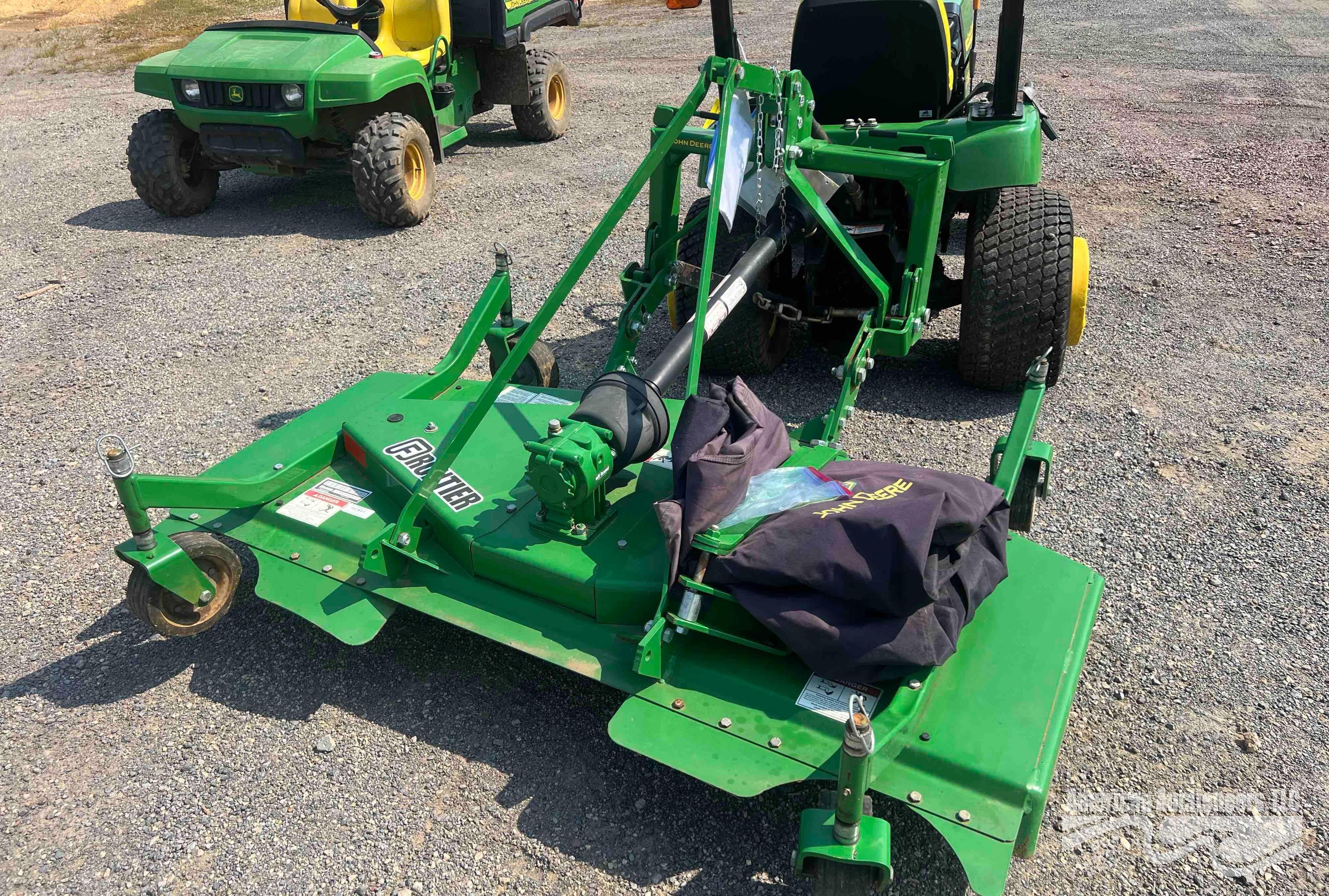JOHN DEERE FRONTIER GM1072E ROTARY MOWER