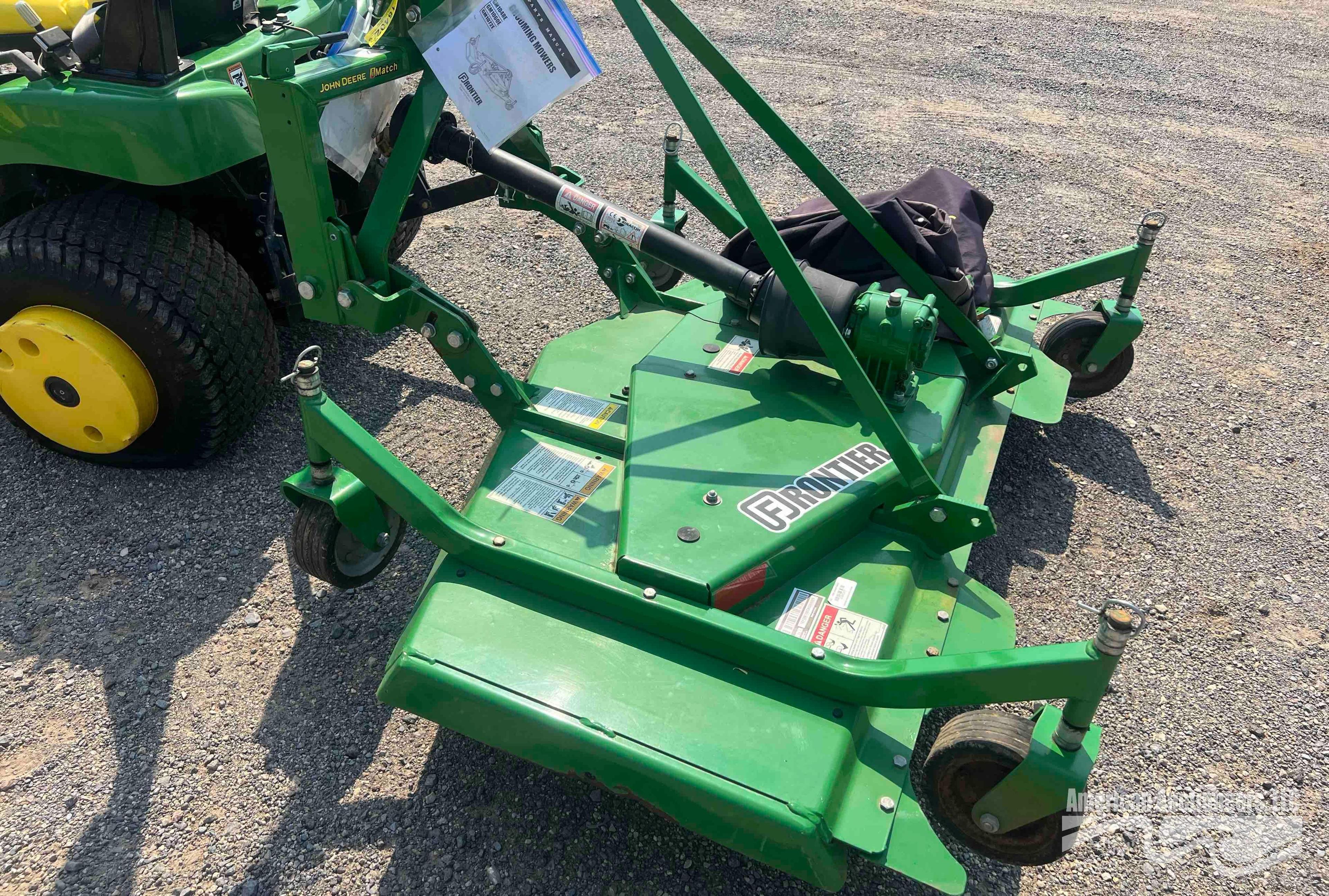 JOHN DEERE FRONTIER GM1072E ROTARY MOWER