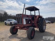 INTERNATIONAL 1086 FARM TRACTOR