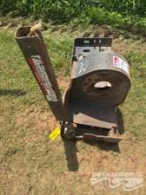 TRENCHER FRAME FOR SKID STEER