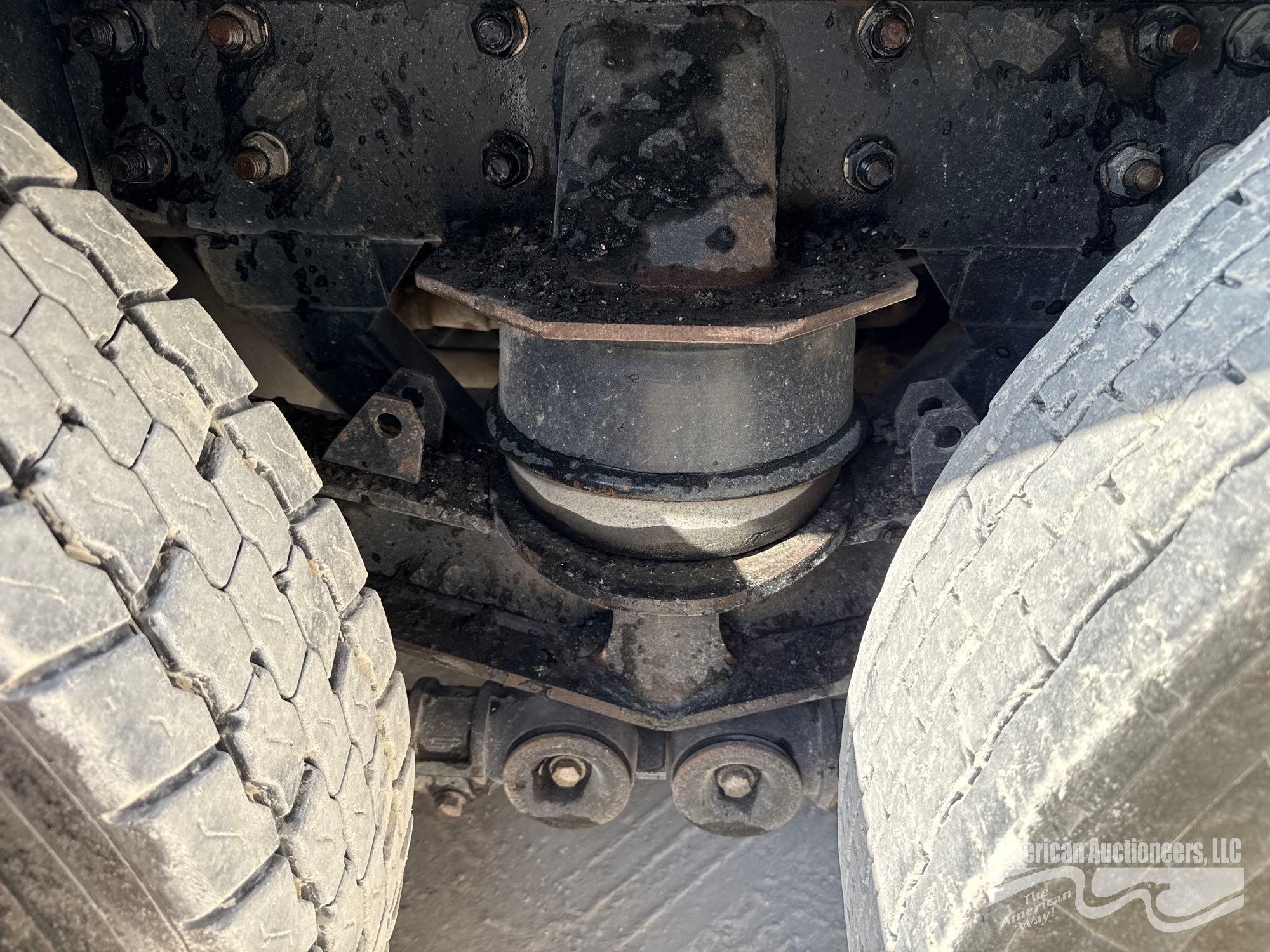 2018 KENWORTH T880 TANDEM AXLE DUMP TRUCK