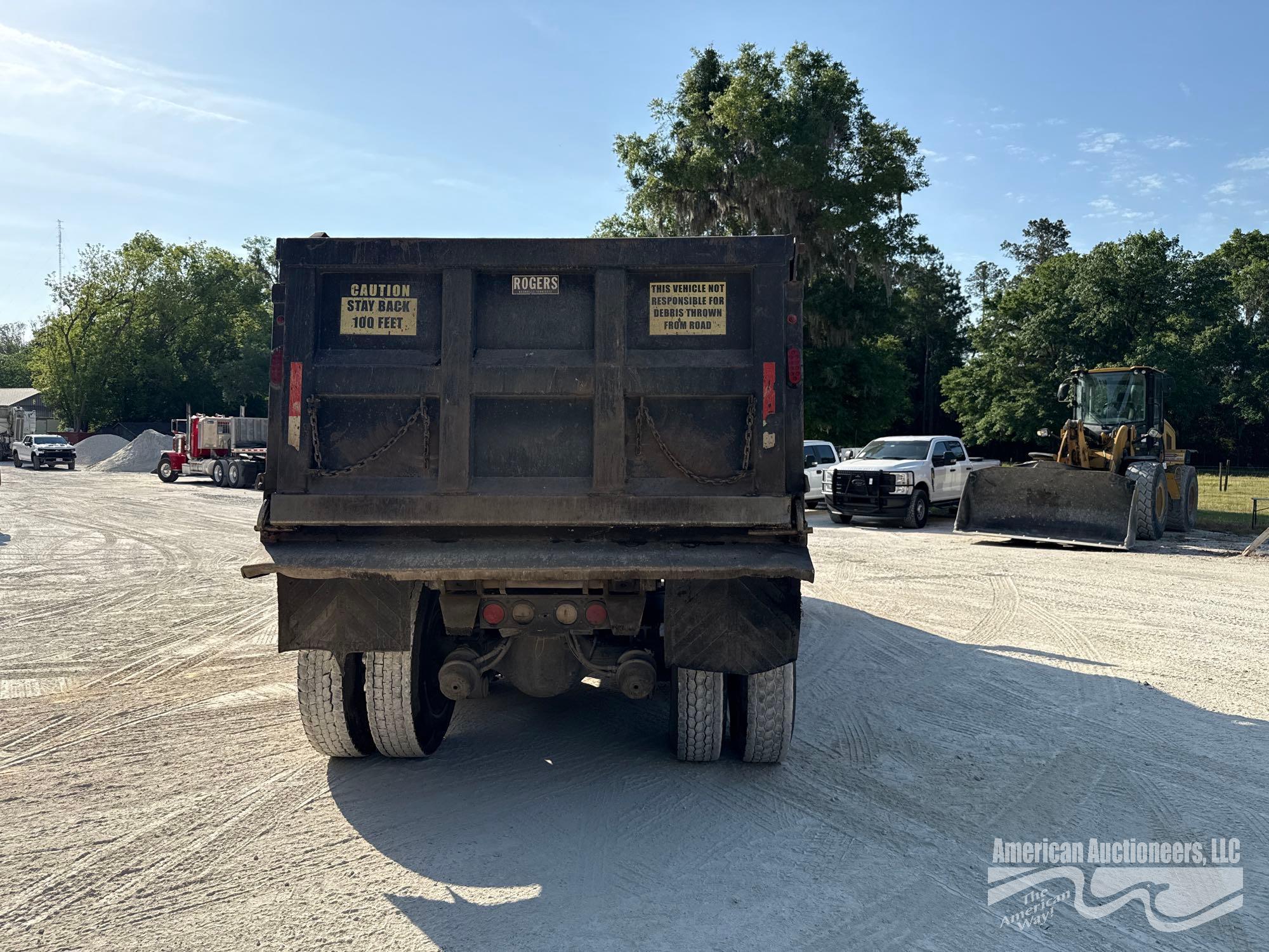 2018 KENWORTH T880 TANDEM AXLE DUMP TRUCK