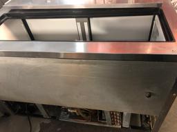 TRUE 48 SANDWICH PREP TABLE, MODEL TSSU-48-12