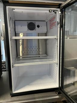 QBD Countertop Glass Door Merchandiser, Refrigerator