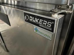 Dukers 29” Sandwhich Prep Table