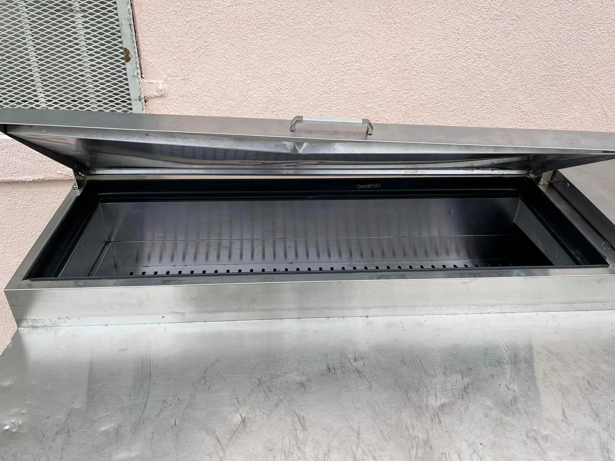 Atosa 67" 2 Door Pizza Prep Table