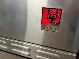 Wolf Combination Gas 4 Burner Range w/12” Griddle & Oven Below