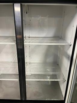 True 2 Glass Door Merchandiser, Refrigerator