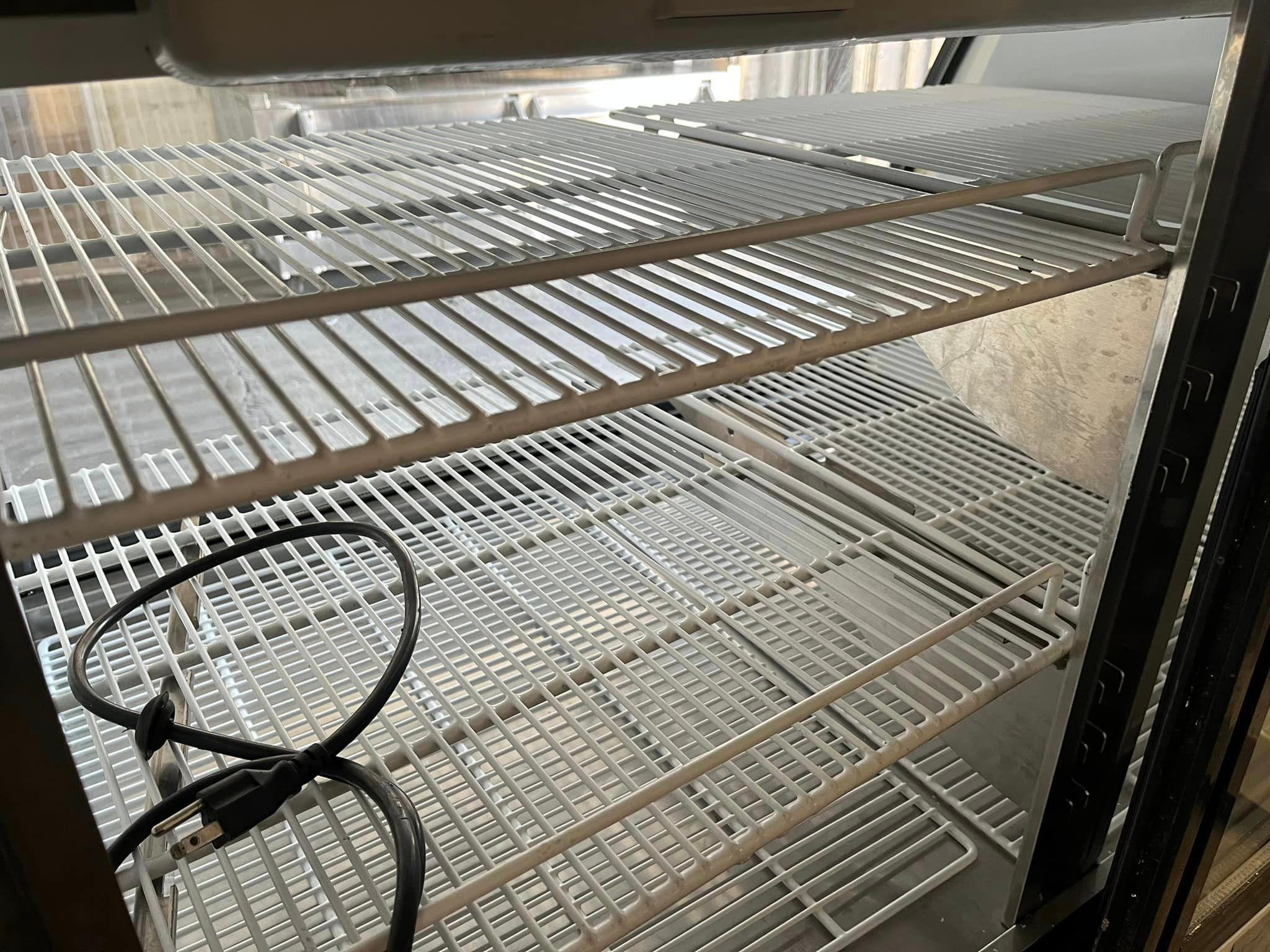 Saba Air 48" Curved Glass Refrigerated Display Case