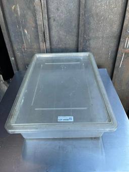 CAMBRO 18×26×6 IN Clear Food Storage Container